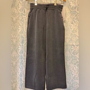 NWT Lululemon Black Softstreme HR Straight Leg Crop